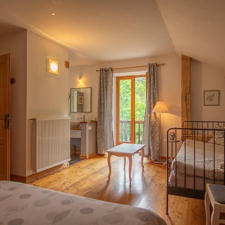Le Moulin Ollivier Hotel Saint-André-dʼEmbrun Eksteriør billede
